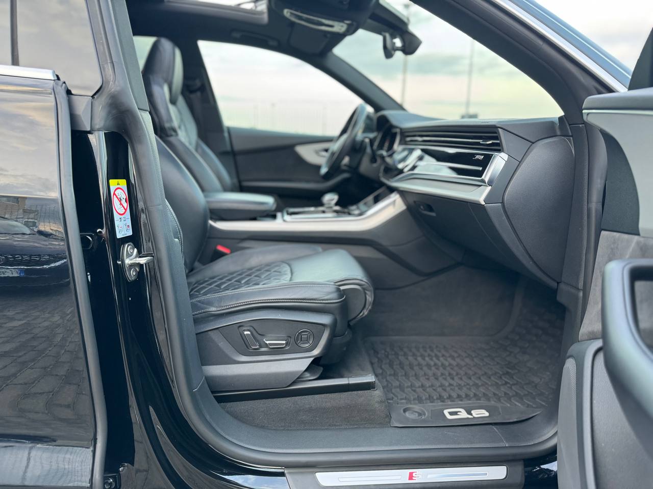 AUDI Q8 50 S-LINE PLUS QUATTRO