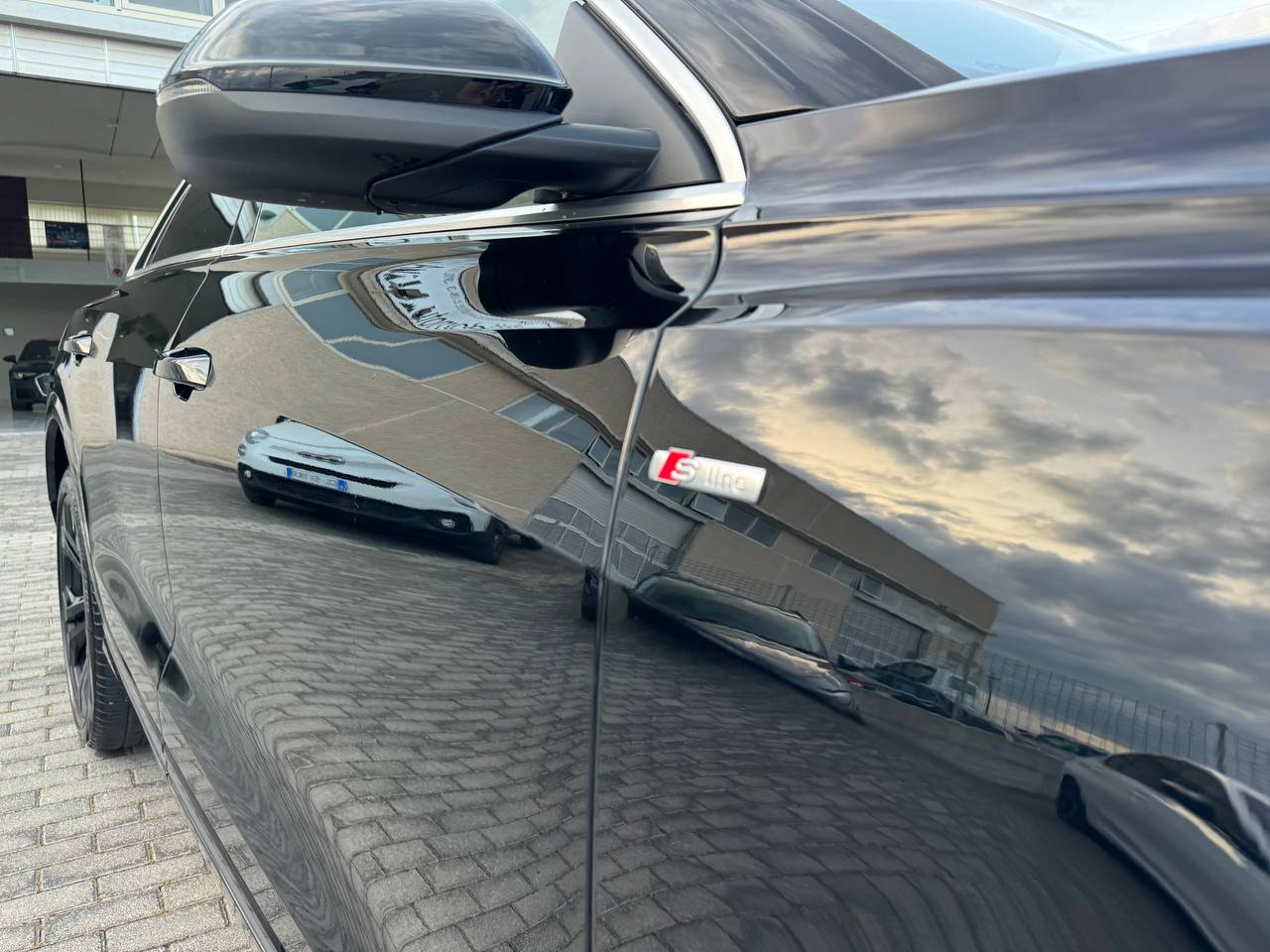 AUDI Q8 50 S-LINE PLUS QUATTRO