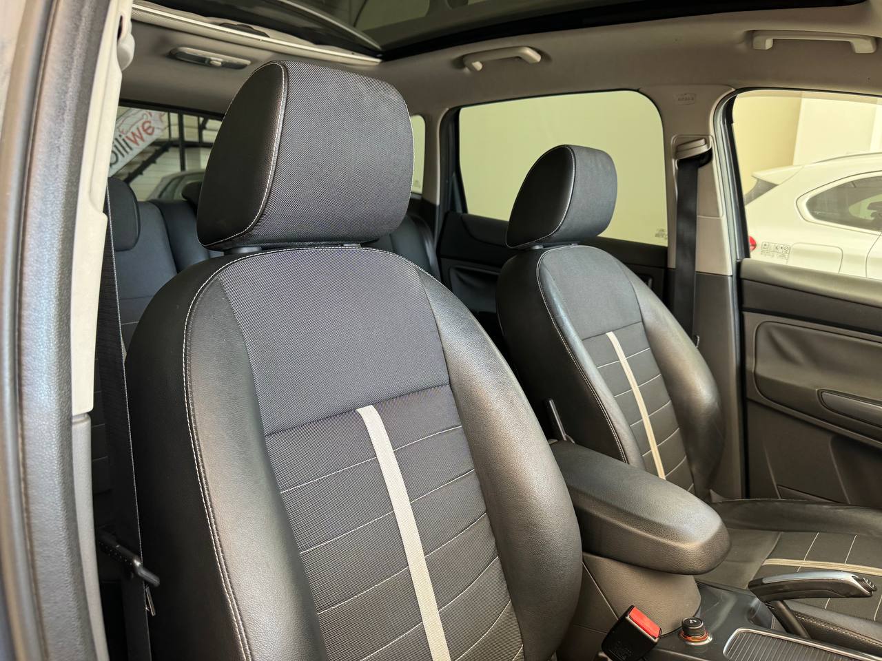 FORD KUGA 2.0 TDCI 4WD TITANIUM