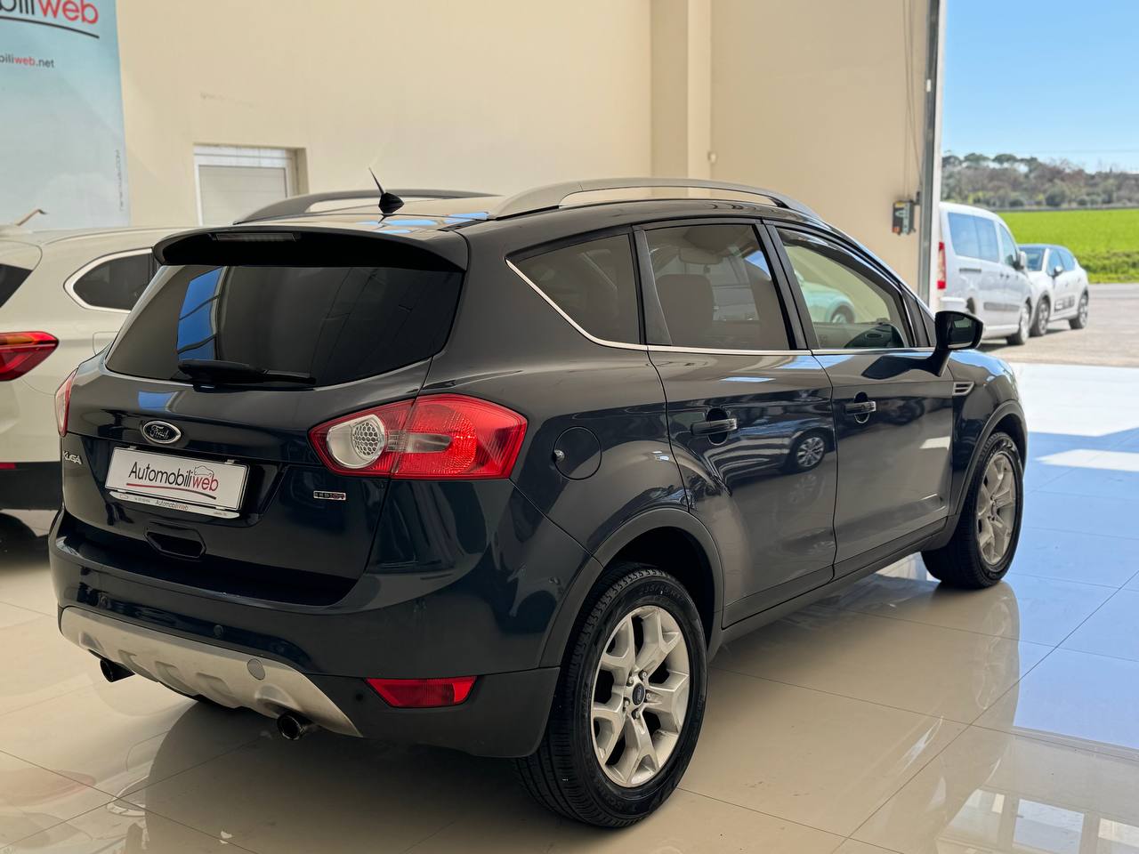 FORD KUGA 2.0 TDCI 4WD TITANIUM