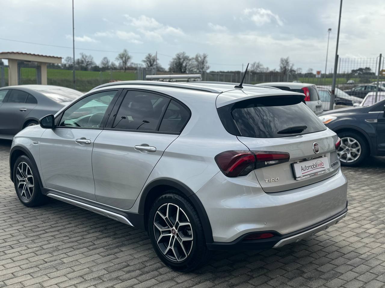 FIAT TIPO CROSS 1.6 MJET