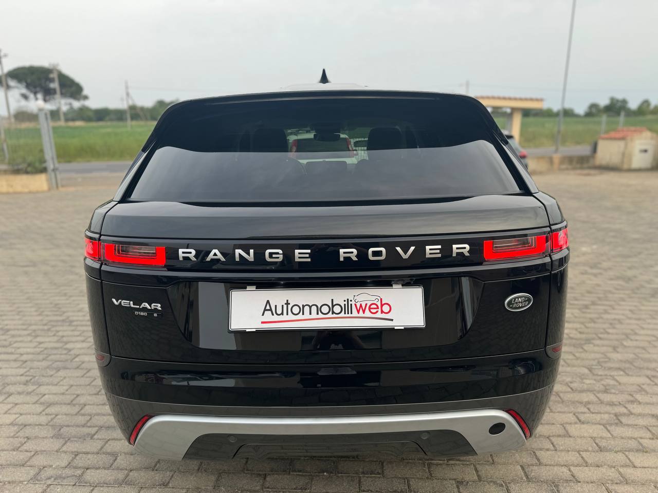 LAND ROVER RANGE ROVER VELAR
