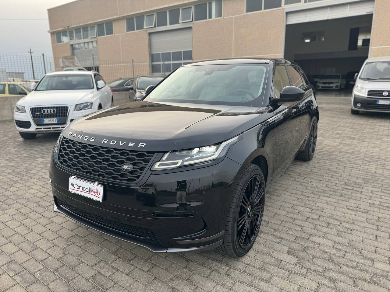 LAND ROVER RANGE ROVER VELAR