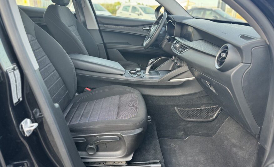 ALFA ROMEO STELVIO Q4 2.2.