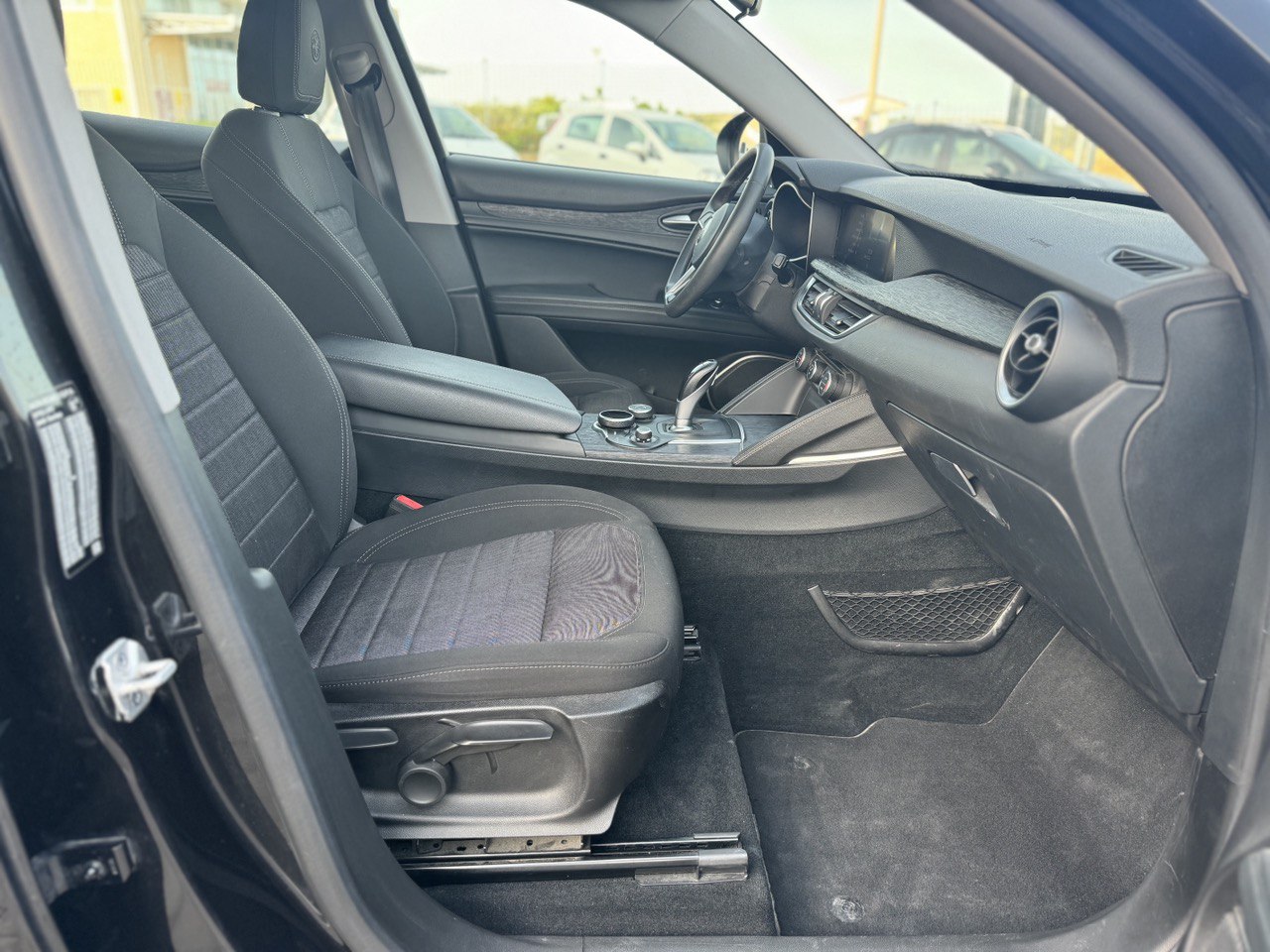 ALFA ROMEO STELVIO Q4 2.2.