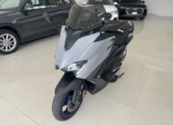 YAMAHA T-MAX 560