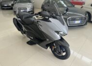 YAMAHA T-MAX 560