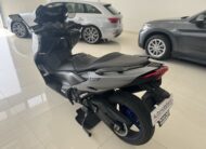 YAMAHA T-MAX 560