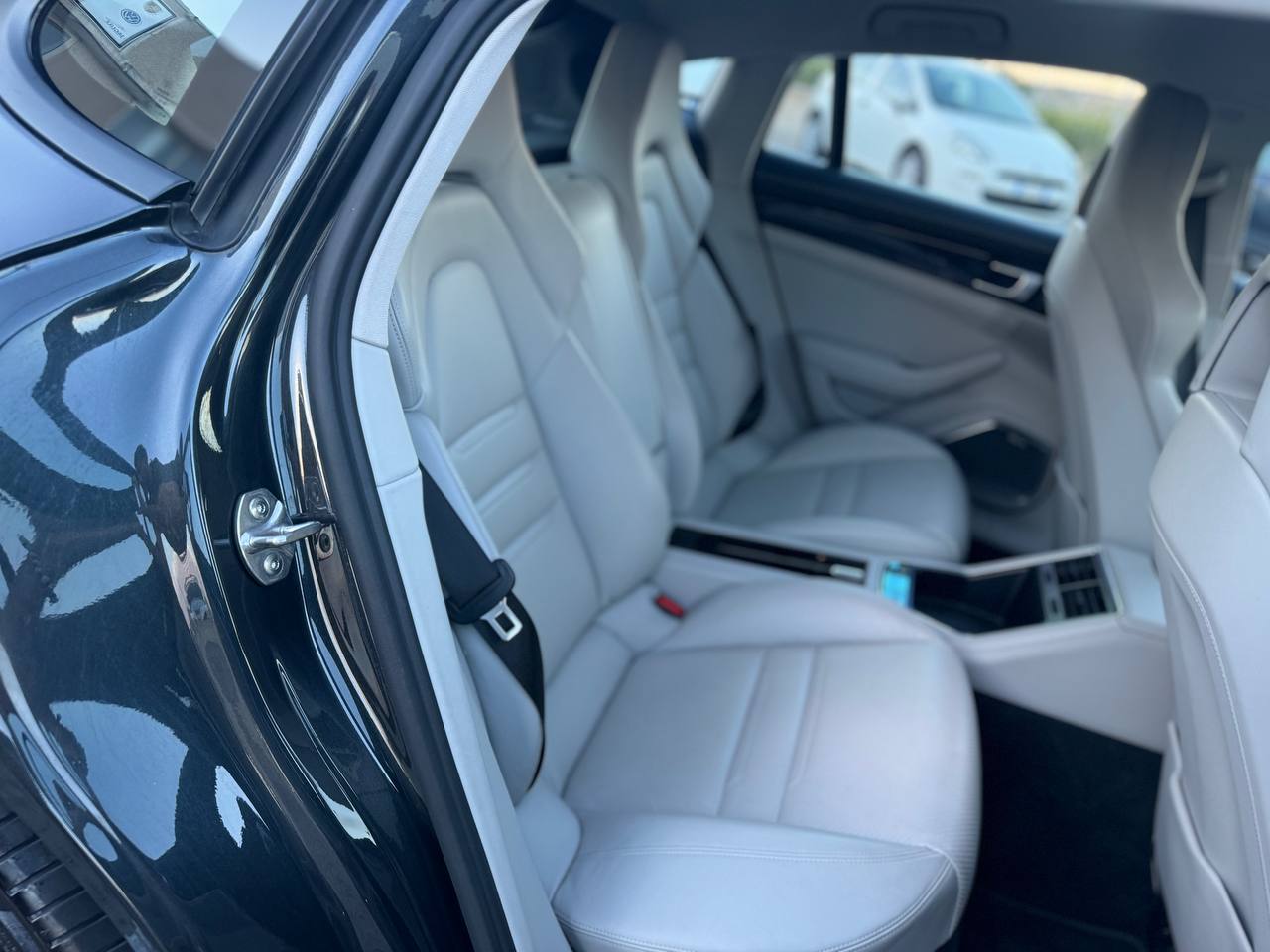 PORSCHE PANAMERA EXECUTIVE HYBRID