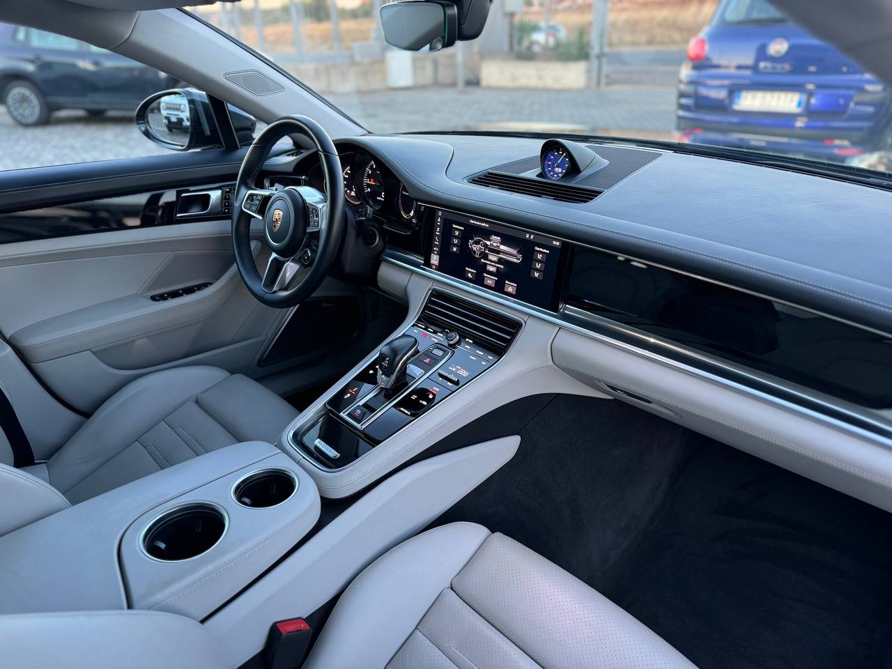 PORSCHE PANAMERA EXECUTIVE HYBRID