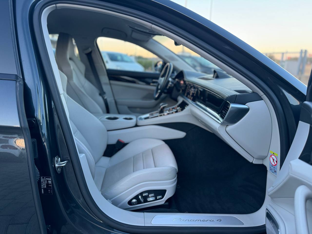 PORSCHE PANAMERA EXECUTIVE HYBRID