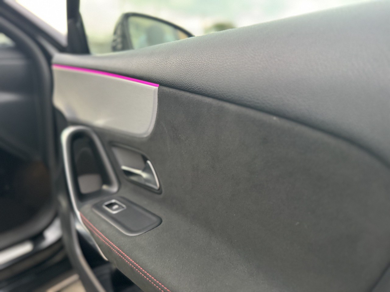 MERCEDES A200 SEDAN PREMIUM AMG