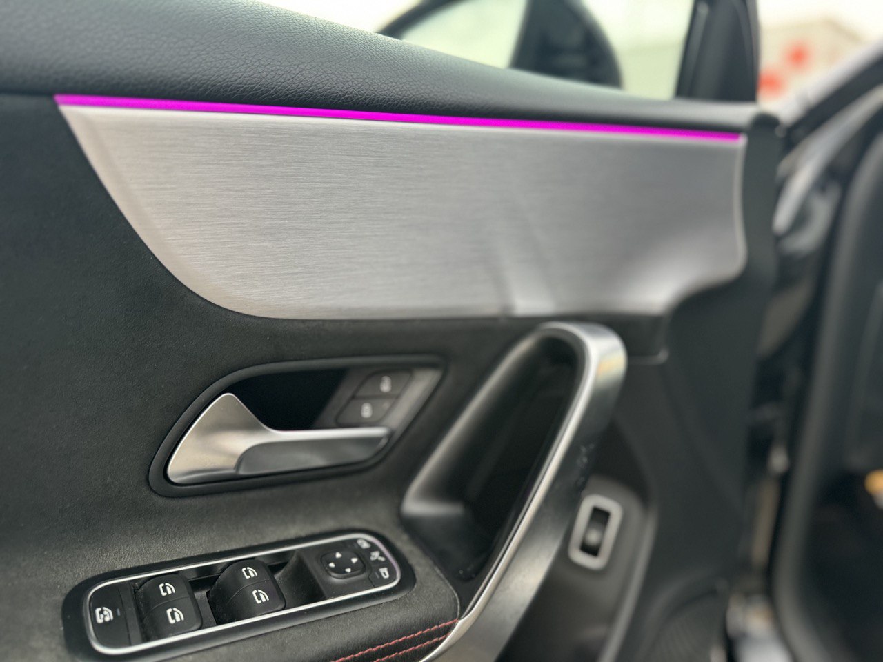 MERCEDES A200 SEDAN PREMIUM AMG