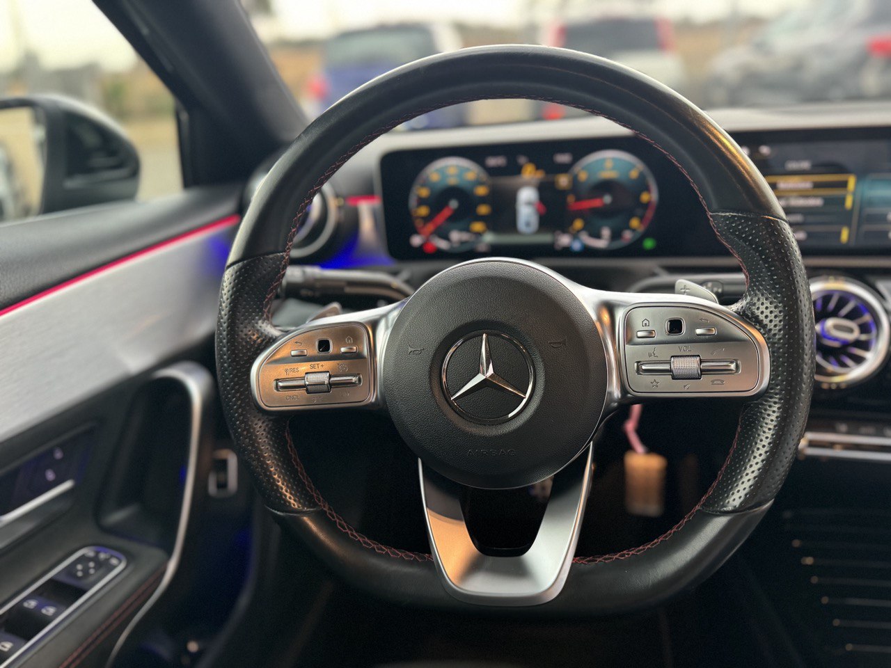 MERCEDES A200 SEDAN PREMIUM AMG