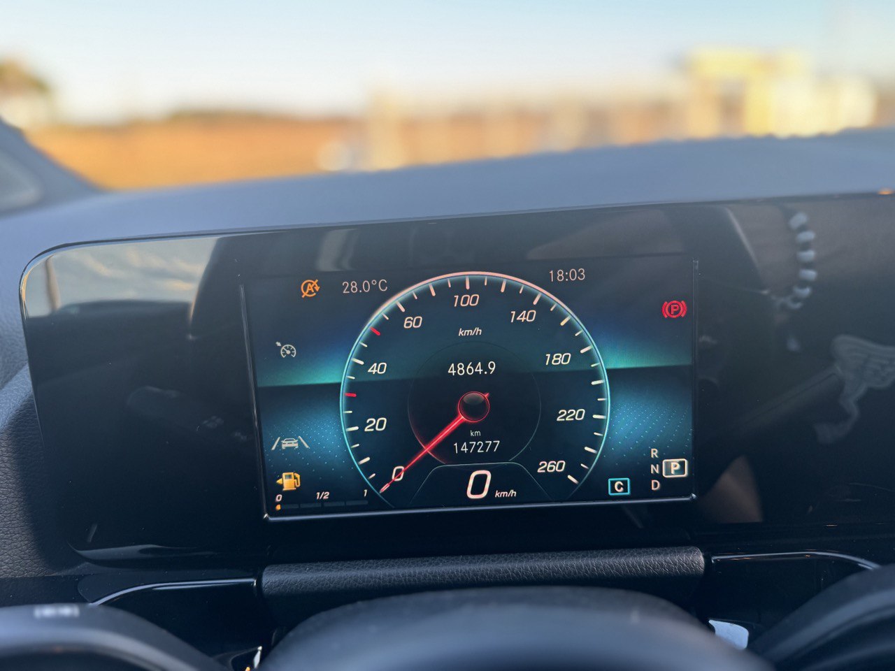 MERCEDES-BENZ GLA 180 D AUTOMATIC SPORT