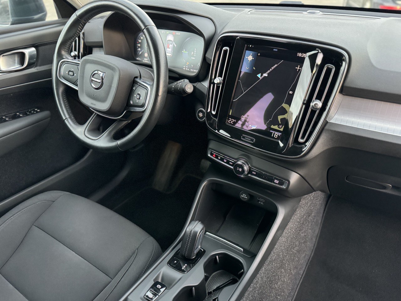 VOLVO XC40 T5 Recharge Plug-in Hybrid Inscription