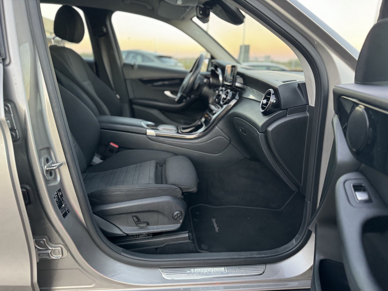 MERCEDES-BENZ GLC 300 4MATIC EQ-POWER SPORT