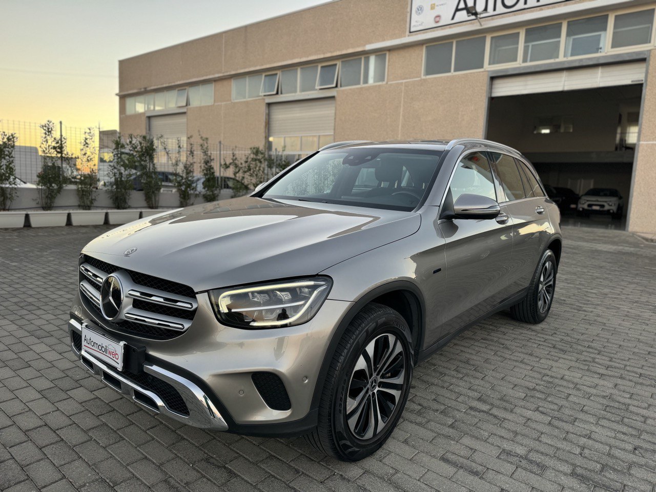 MERCEDES-BENZ GLC 300 4MATIC EQ-POWER SPORT