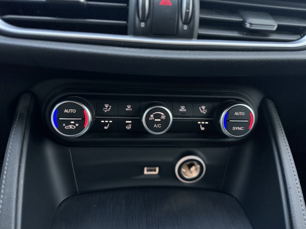 Alfa Romeo Stelvio 2.2 t Sport Tech rwd 160cv auto