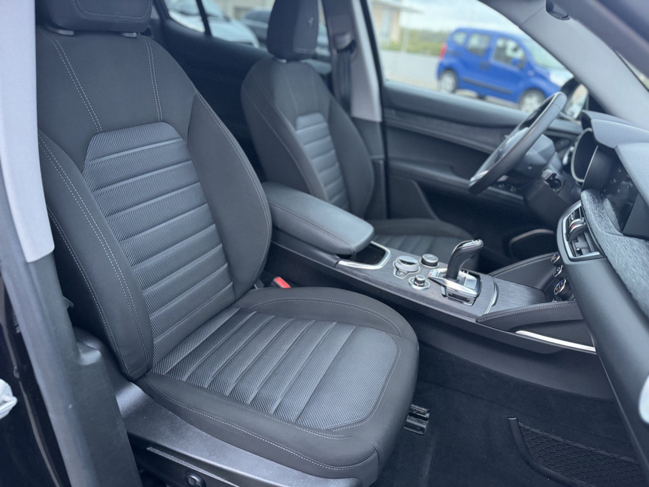 Alfa Romeo Stelvio 2.2 t Sport Tech rwd 160cv auto