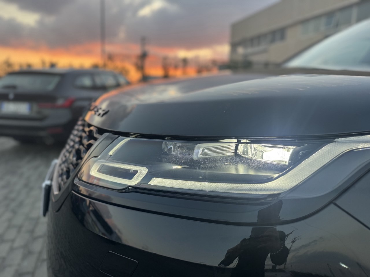 Land Rover Range Rover Velar 2.0D 4AWD 180 CV R-Dynamic S HSE