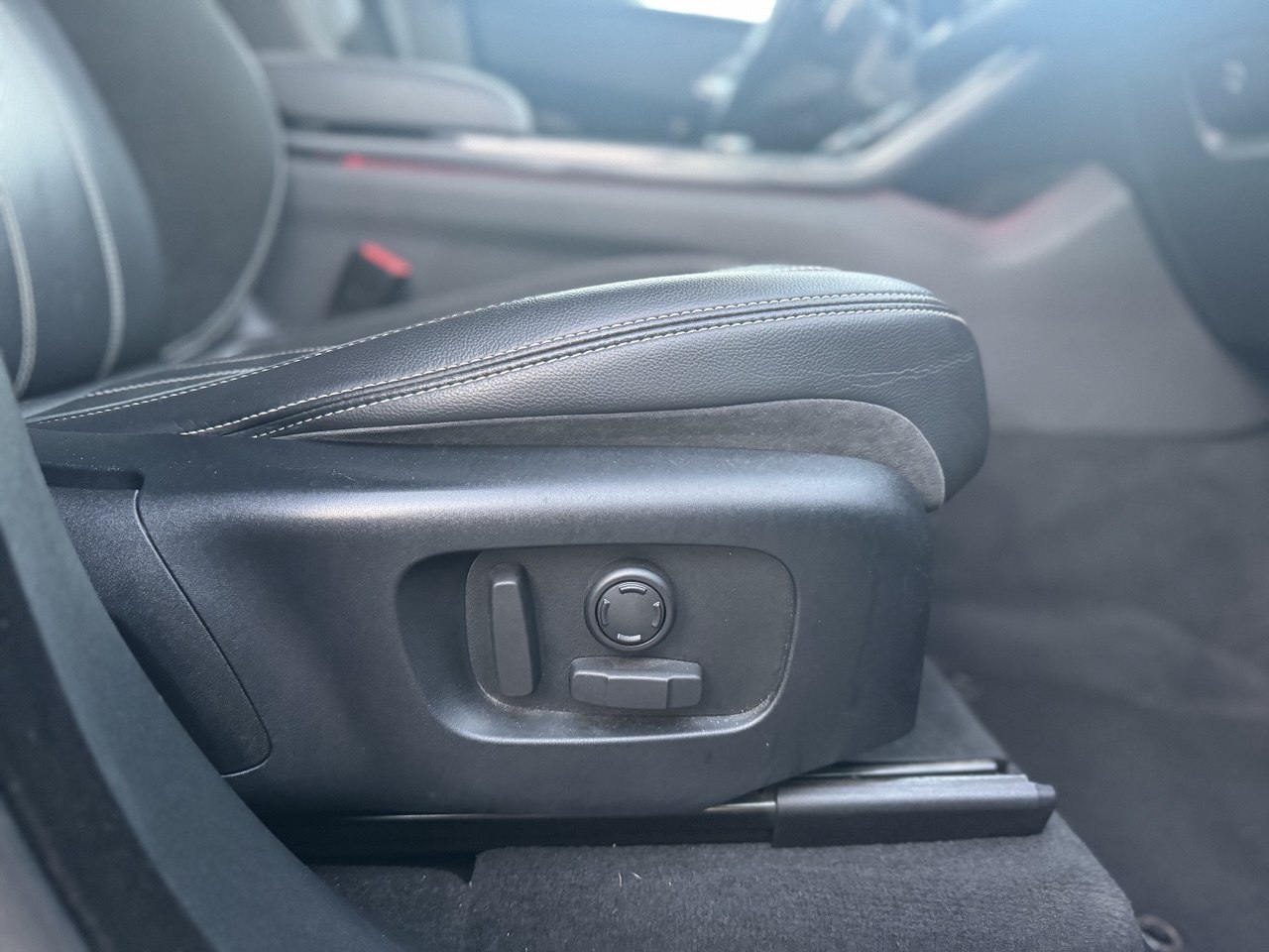 Land Rover Range Rover Velar 2.0D 4AWD 180 CV R-Dynamic S HSE