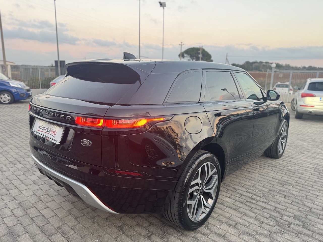 Land Rover Range Rover Velar 2.0D 4AWD 180 CV R-Dynamic S HSE