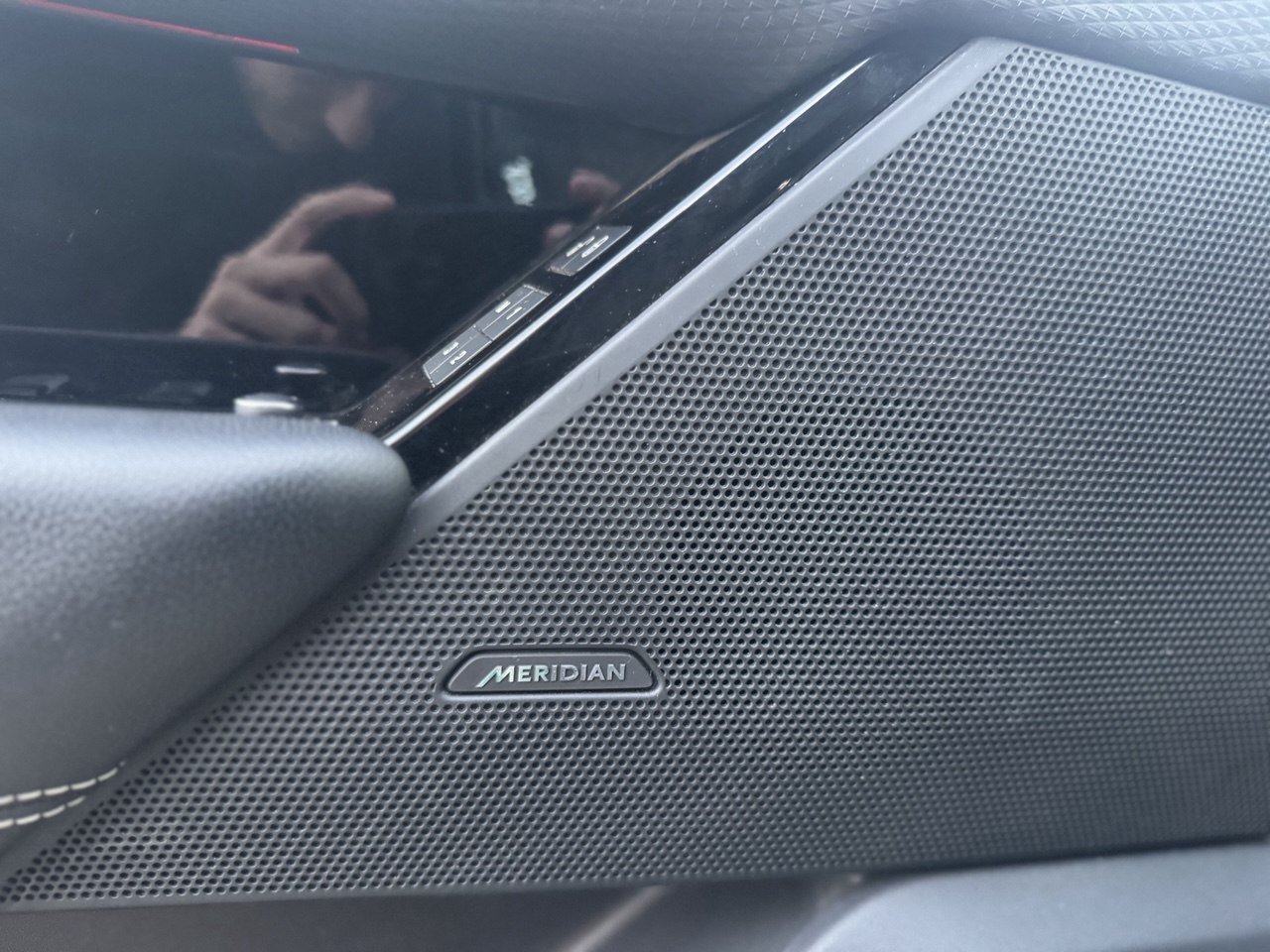 Land Rover Range Rover Velar 2.0D 4AWD 180 CV R-Dynamic S HSE