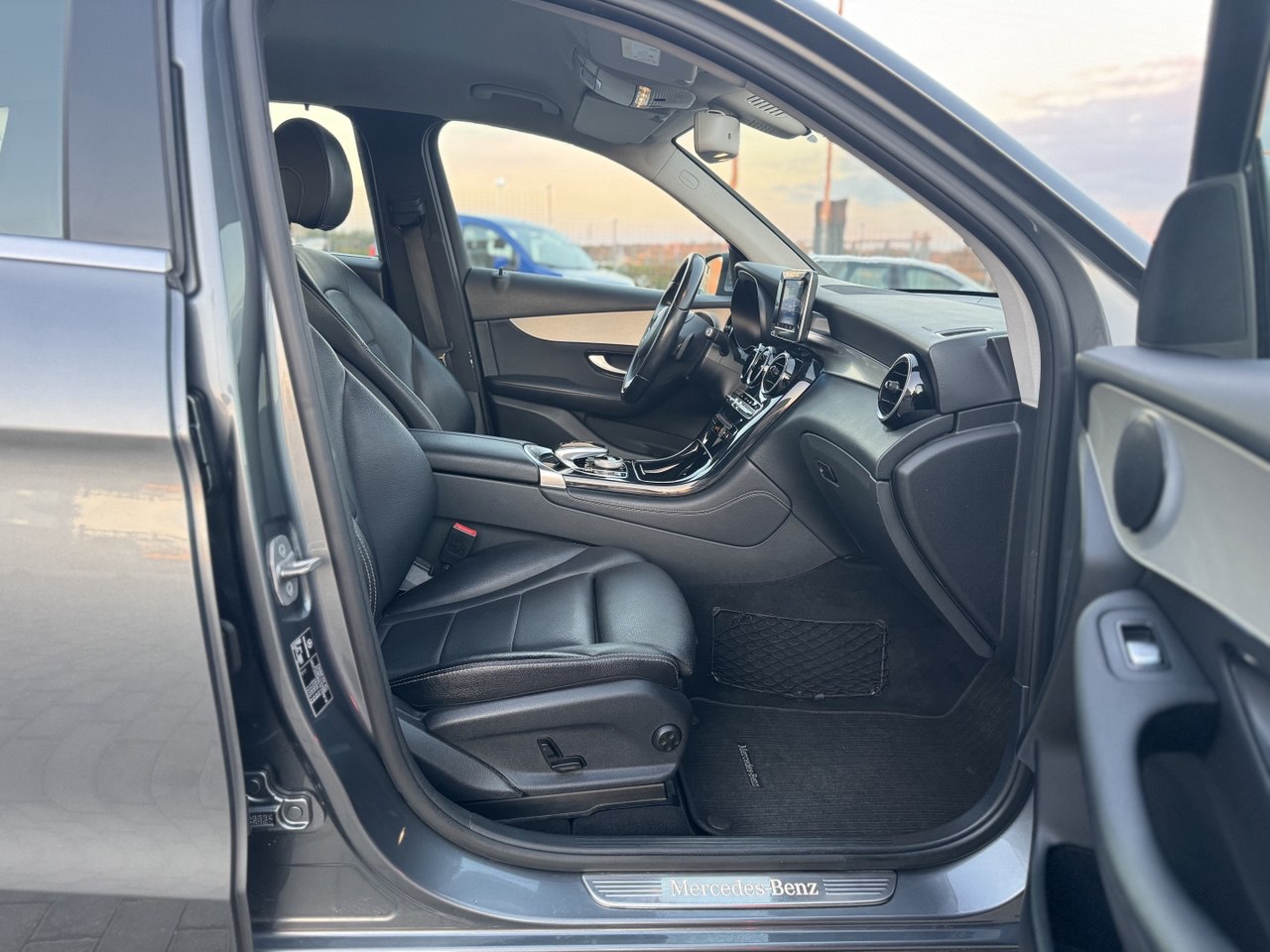 MERCEDES-BENZ GLC 220d 4Matic