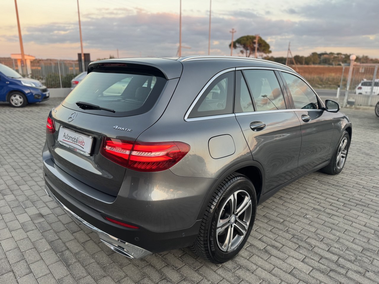 MERCEDES-BENZ GLC 220d 4Matic