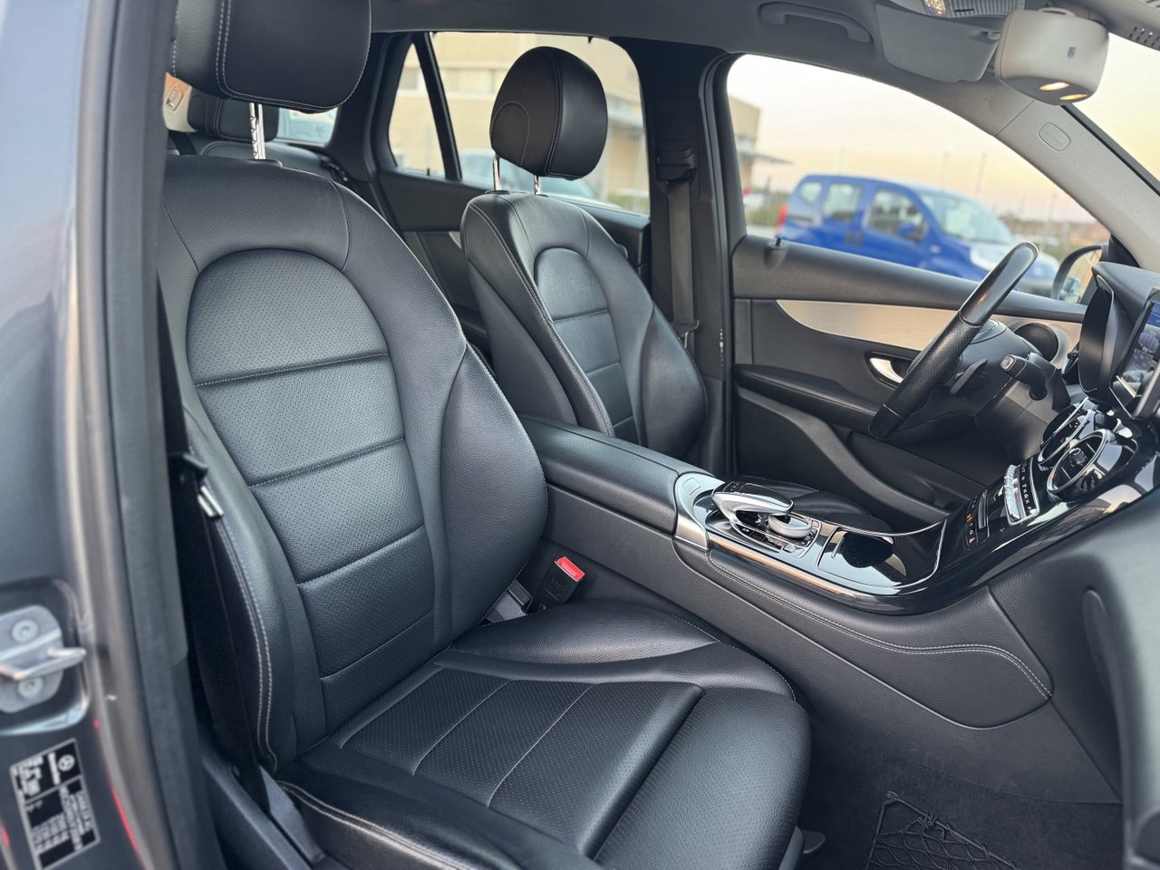 MERCEDES-BENZ GLC 220d 4Matic