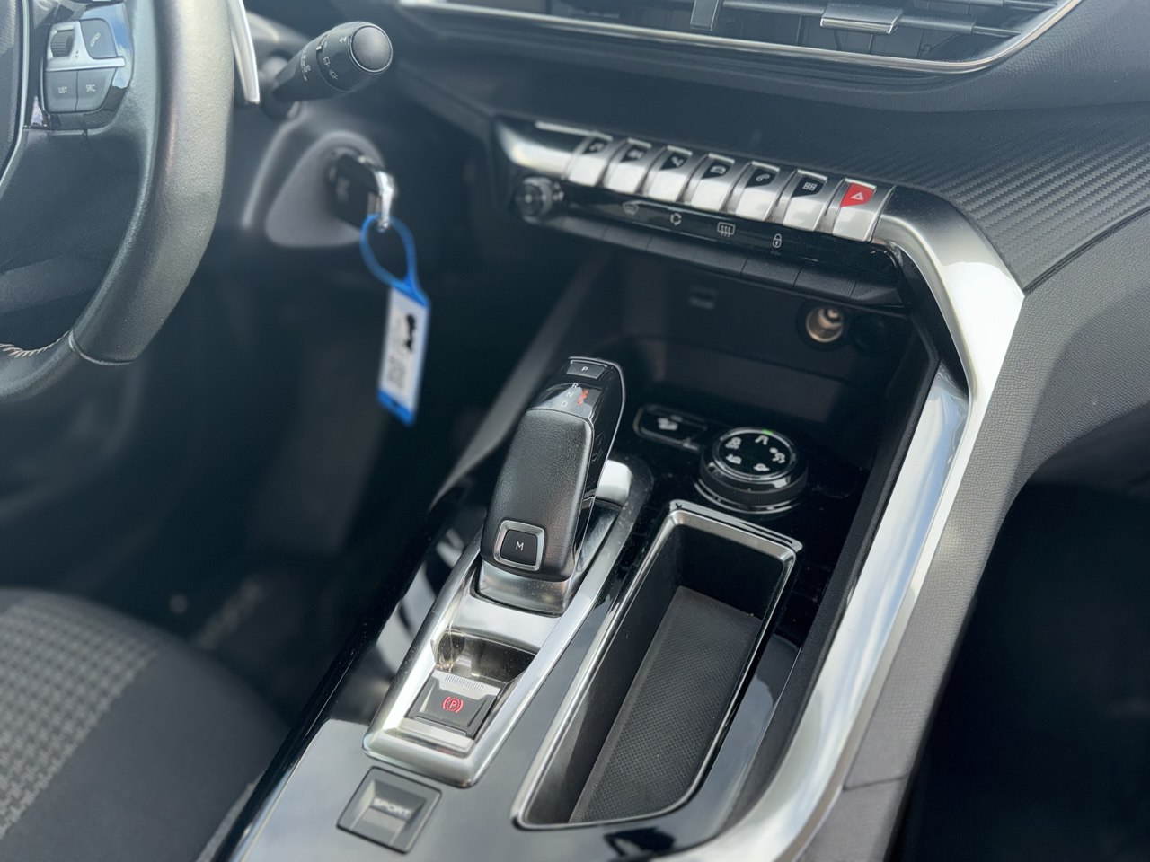 PEUGEOT 3008 BLUEHDI 130 EAT8