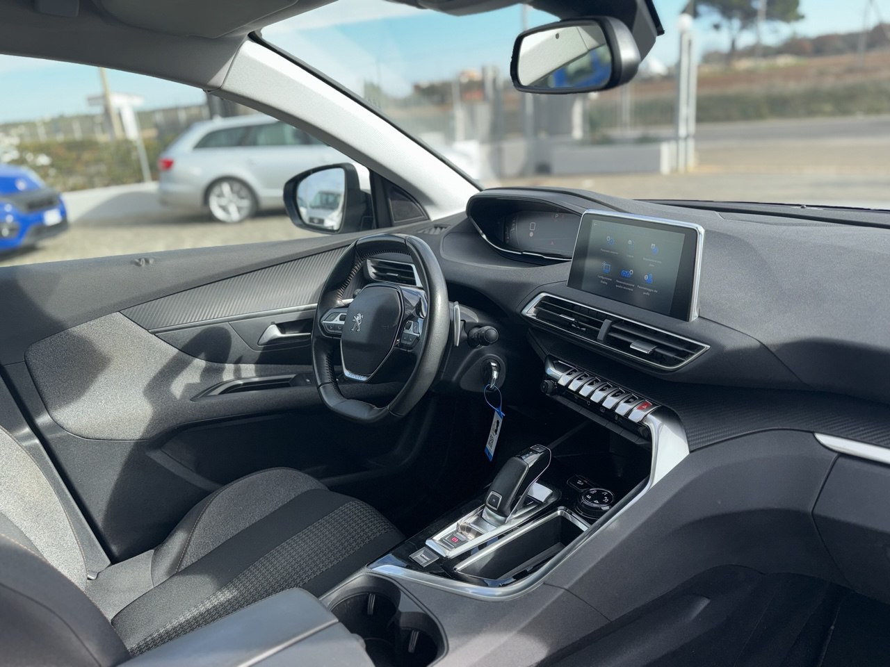 PEUGEOT 3008 BLUEHDI 130 EAT8