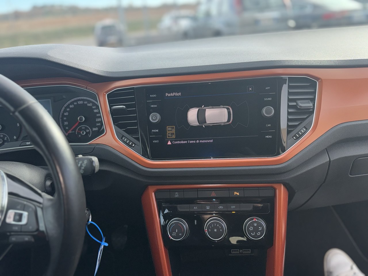 VOLKSWAGEN T-ROC 1.6 TDI SCR STYLE