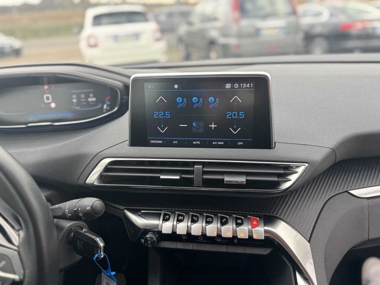 PEUGEOT 3008 BLUEHDI 130 EAT8 SeS