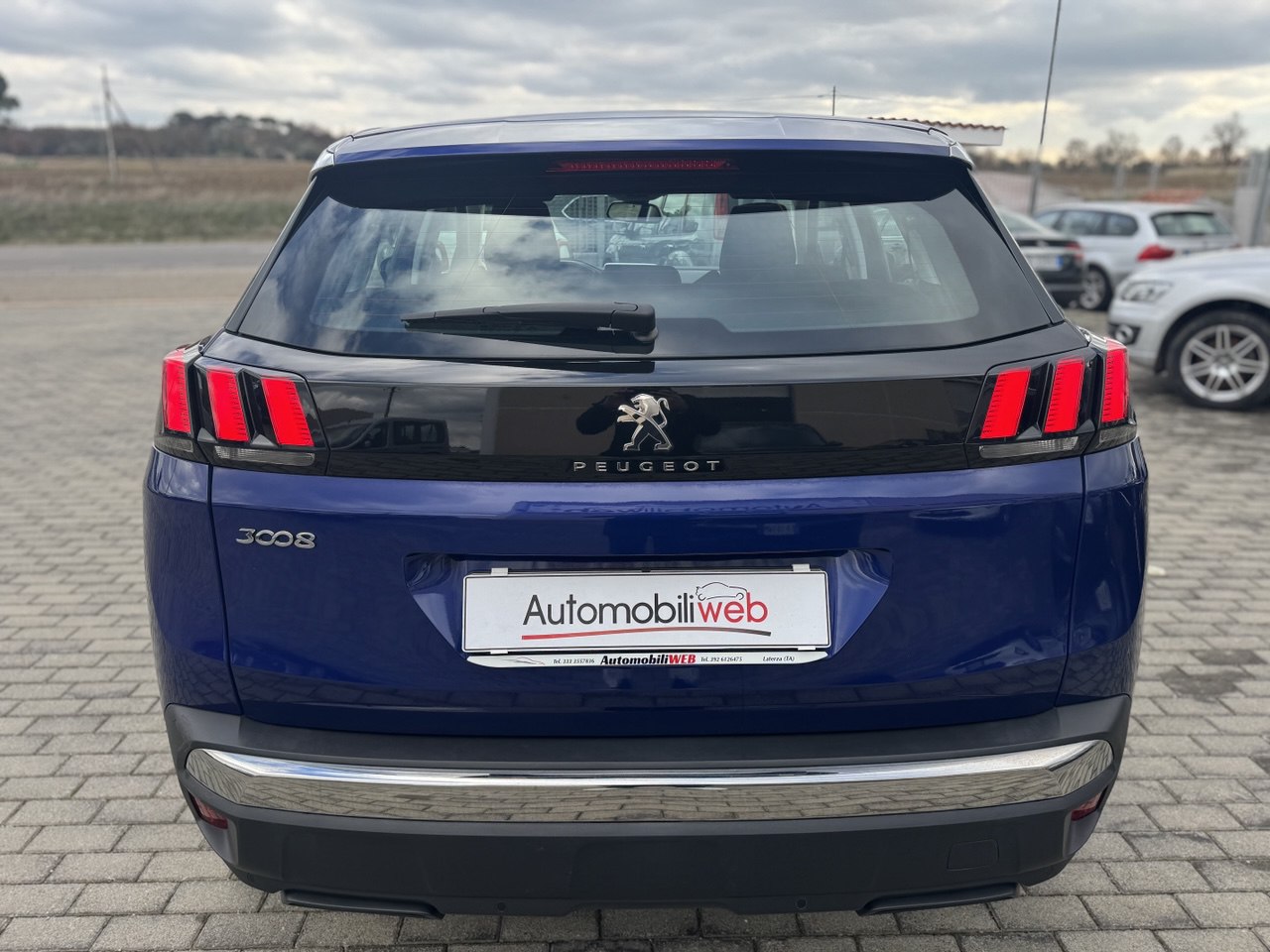 PEUGEOT 3008 BLUEHDI 130 EAT8 SeS