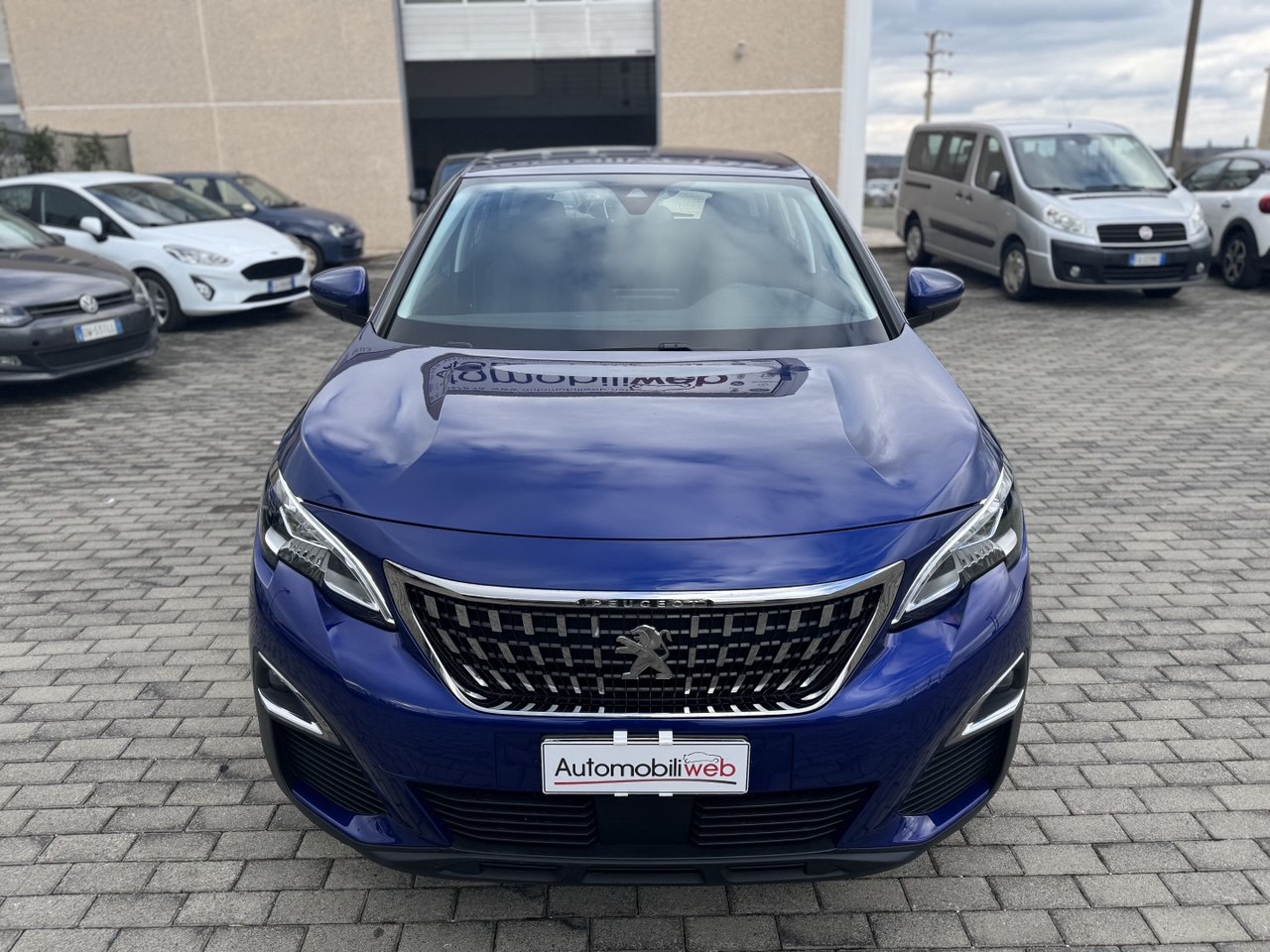 PEUGEOT 3008 BLUEHDI 130 EAT8 SeS