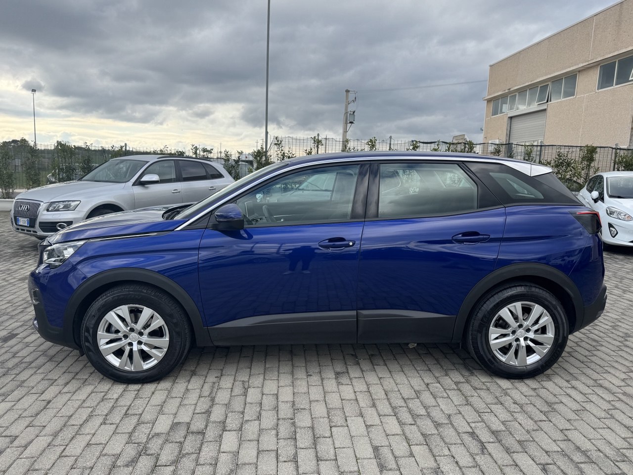 PEUGEOT 3008 BLUEHDI 130 EAT8 SeS