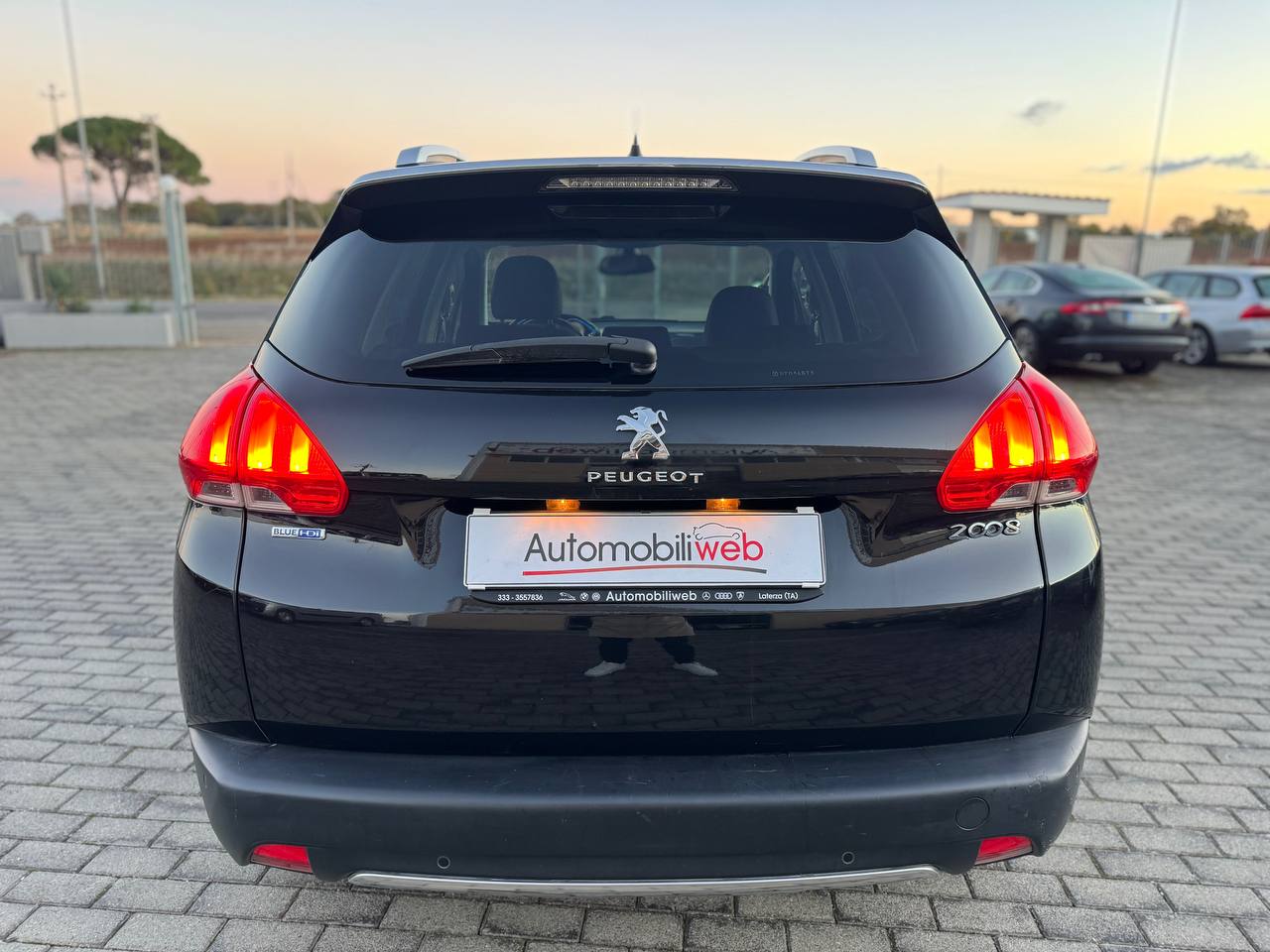 PEUGEOT 2008 BlueHDi 120 Allure