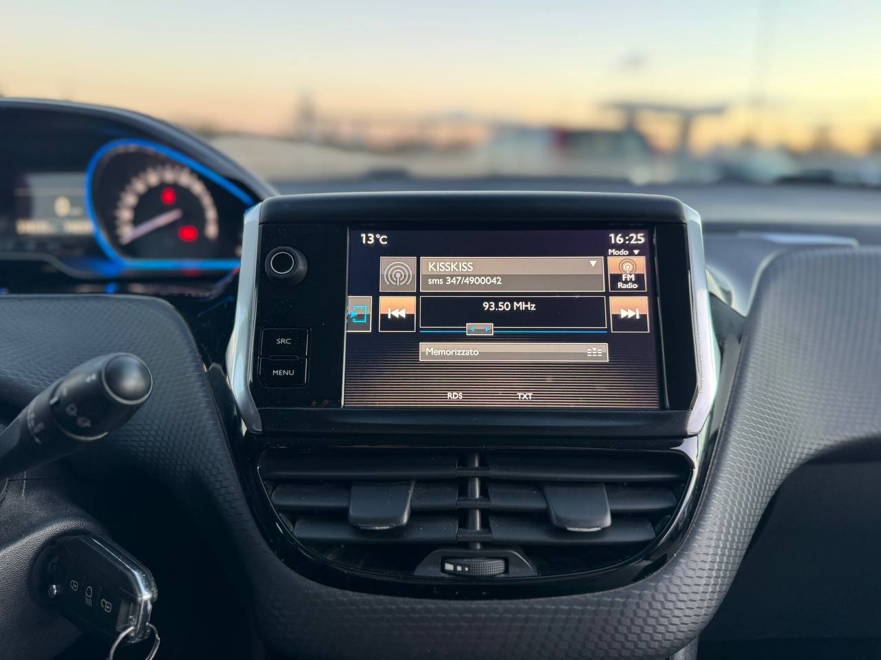 PEUGEOT 2008 BlueHDi 120 Allure