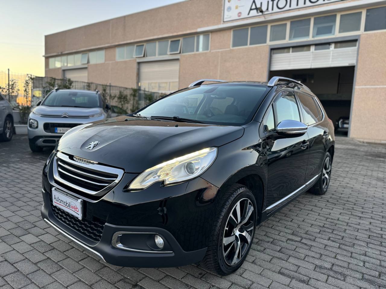PEUGEOT 2008 BlueHDi 120 Allure