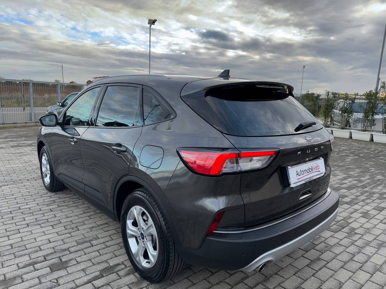 FORD KUGA 1.5 120CV. ECOBLUE