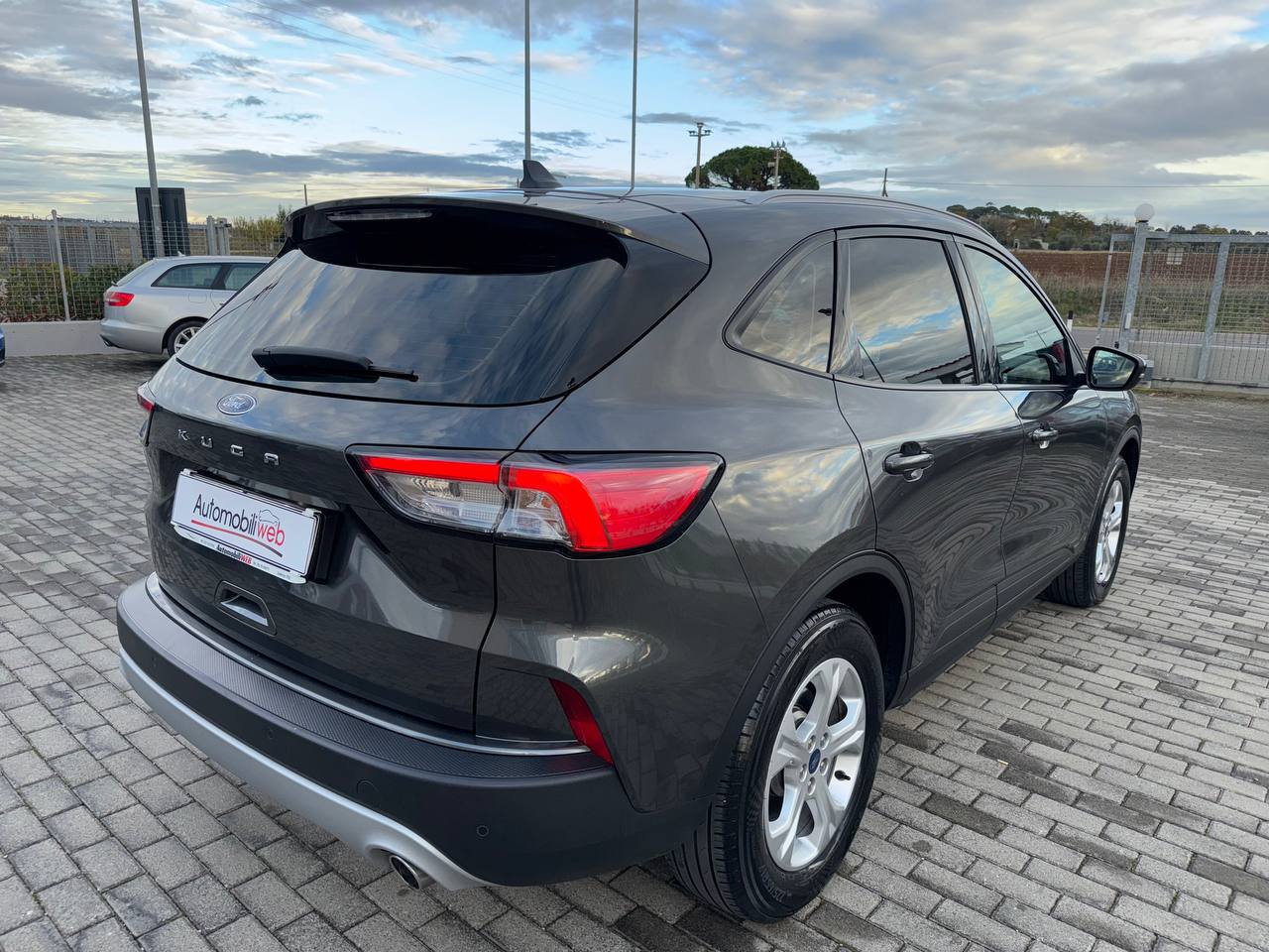 FORD KUGA 1.5 120CV. ECOBLUE