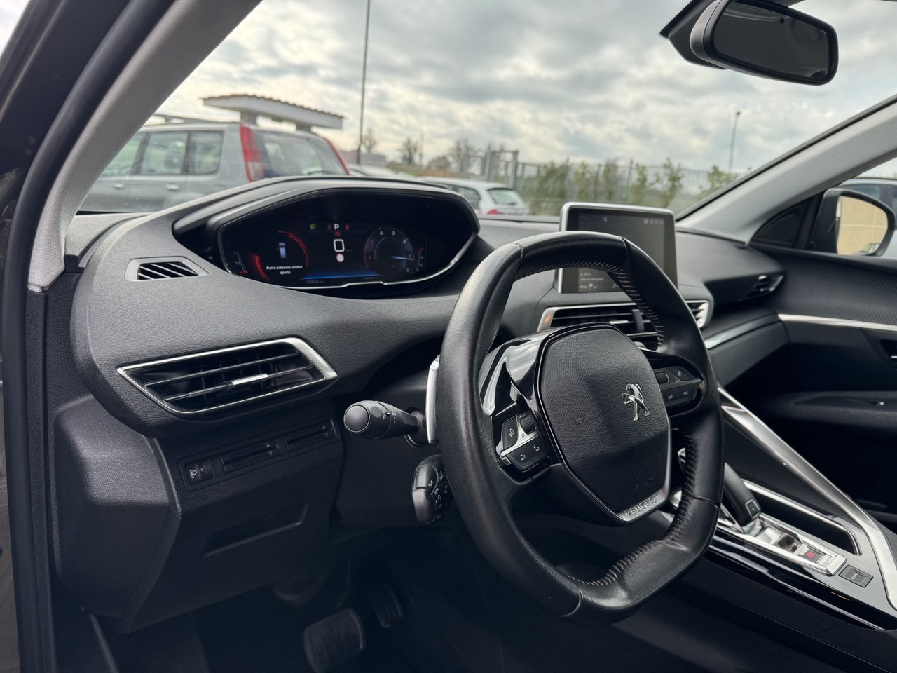 PEUGEOT 3008 BLUEHDI 130