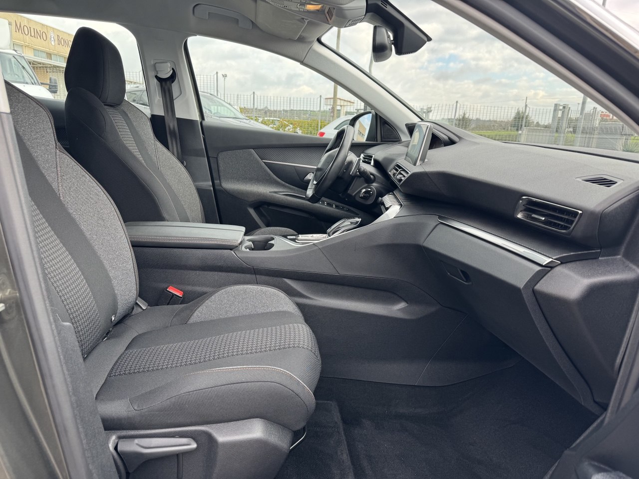 PEUGEOT 3008 BLUEHDI 130