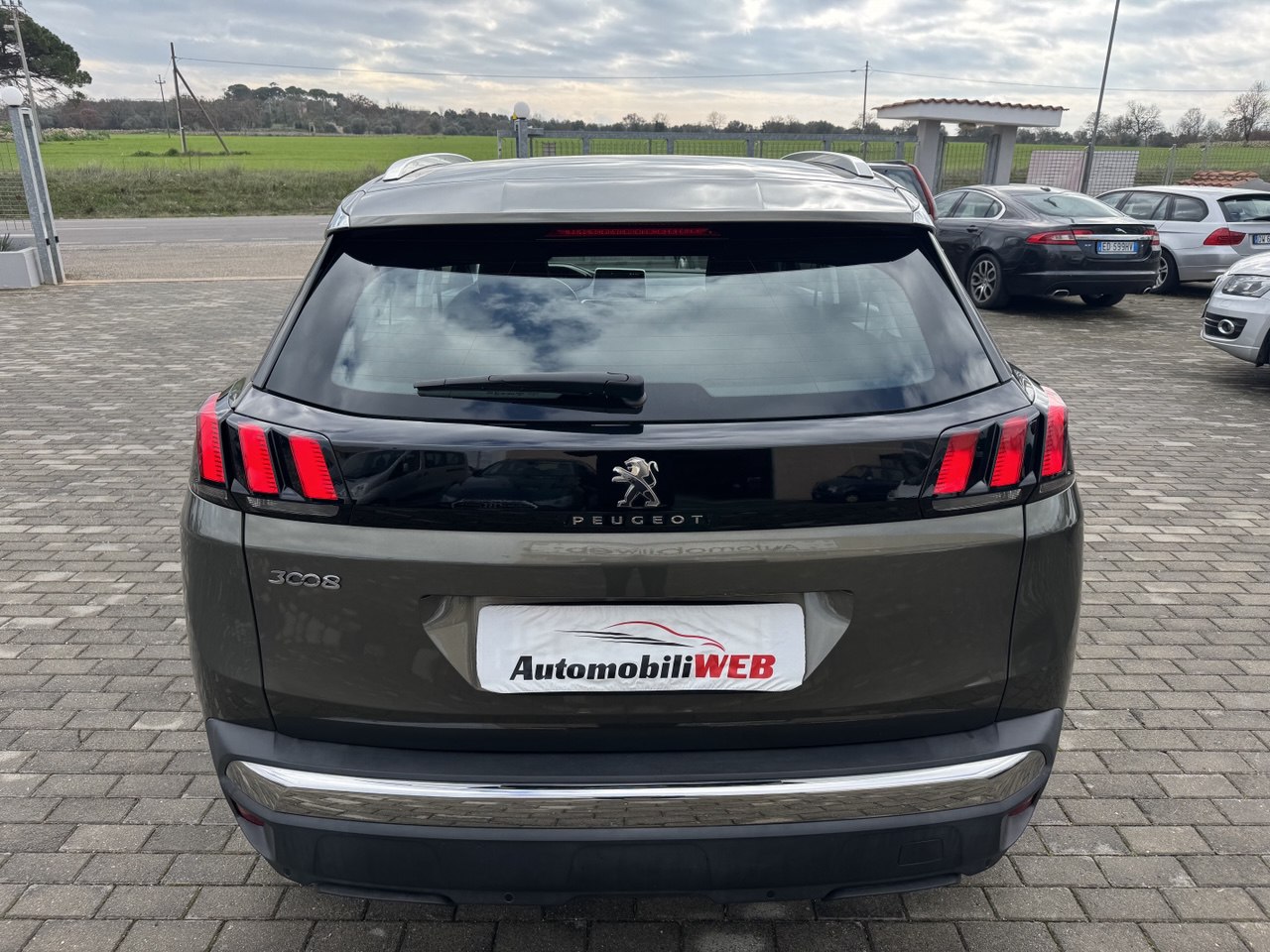 PEUGEOT 3008 BLUEHDI 130