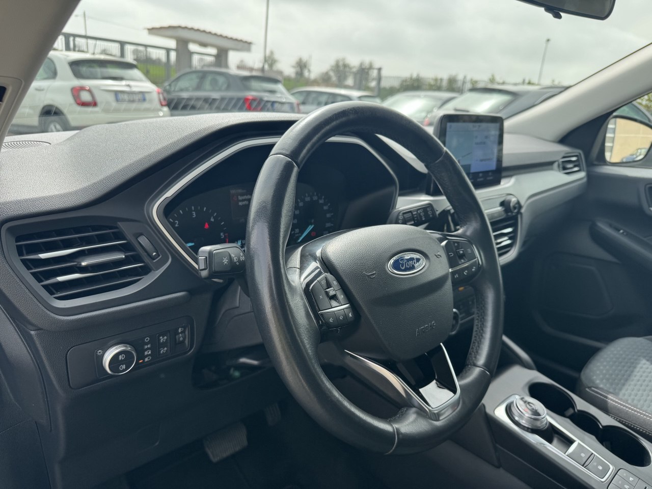 FORD KUGA 1.5 ECOBLUE 120 AUTO.