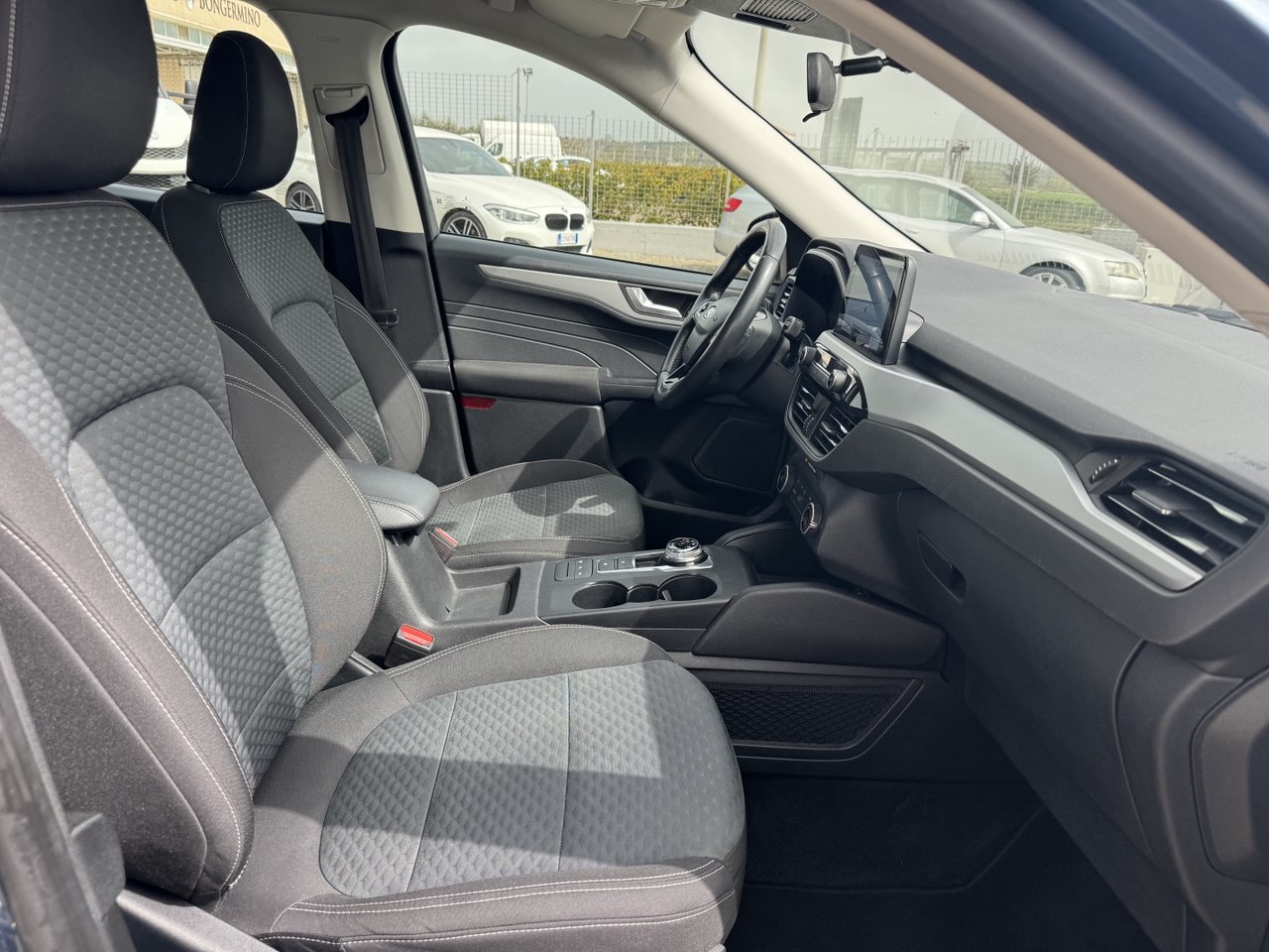 FORD KUGA 1.5 ECOBLUE 120 AUTO.