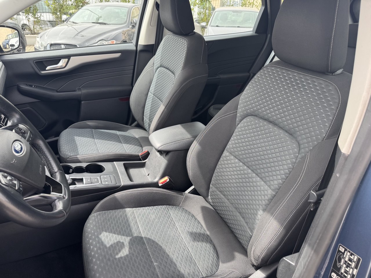 FORD KUGA 1.5 ECOBLUE 120 AUTO.