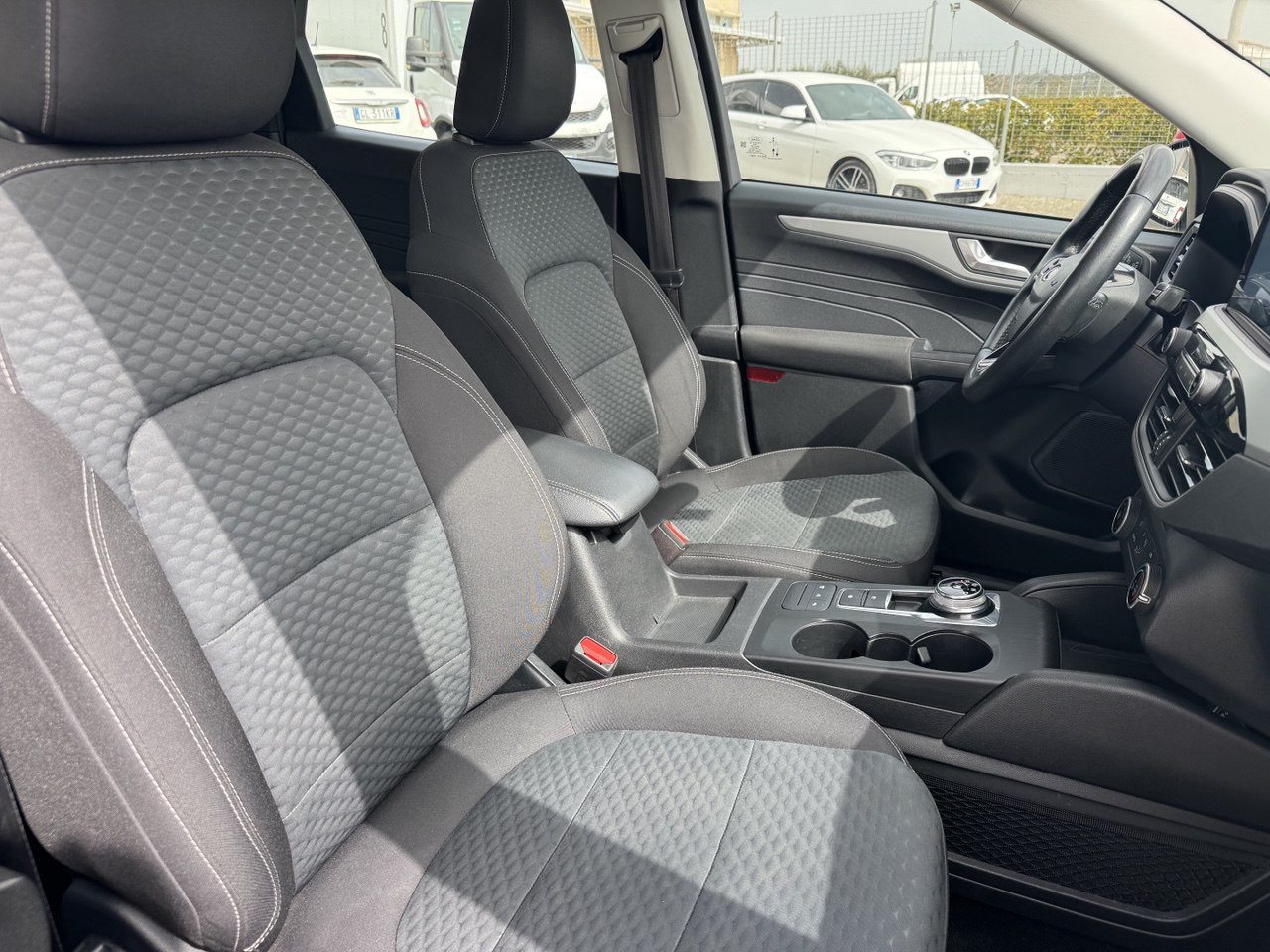 FORD KUGA 1.5 ECOBLUE 120 AUTO.